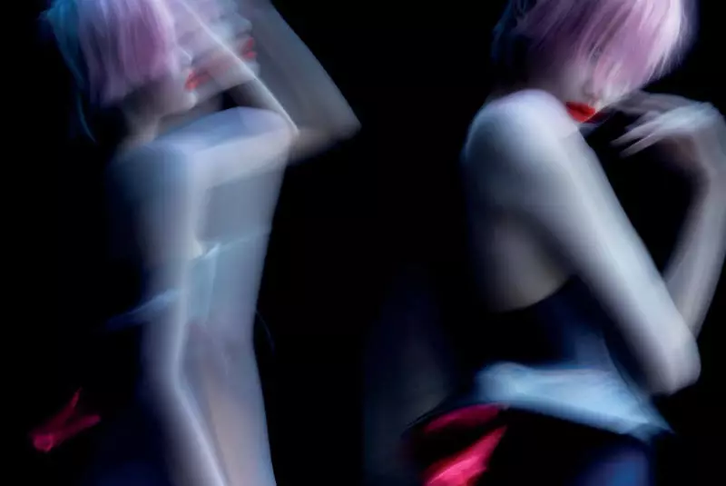 Ming Xi oleh Nick Knight untuk V #71