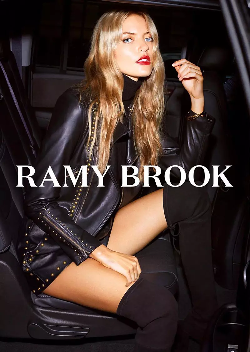 يوما خۇرۇم چاپاننى كىيىپ ، مارتا خانت Ramy Brook نىڭ 2018-يىللىق كۈز-قىشلىق پائالىيىتى ئۈچۈن سۈرەتكە چۈشتى