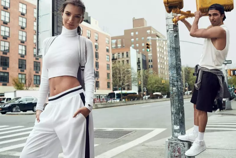 Emily Ratajkowski trasmette vibrazioni sportive nella campagna autunno-inverno 2017 di DKNY