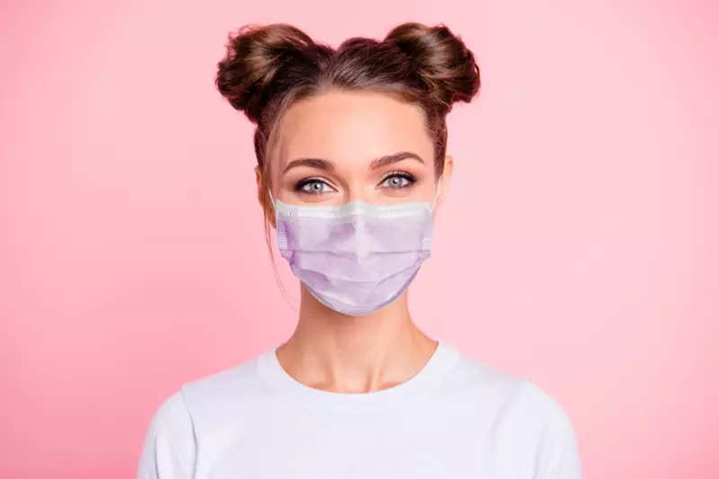 Model Awiri Buns Purple Face Mask