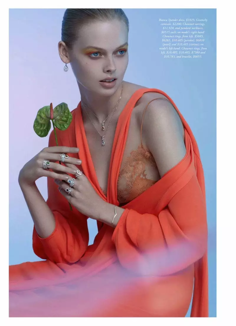 Holly Magson Modeller Sparkling Gems fir Harper's Bazaar Australien