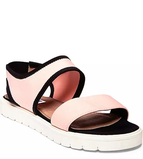 Iggy Azalea x Steve Madden 'Pressin' Sandals e maua mo le $69.95