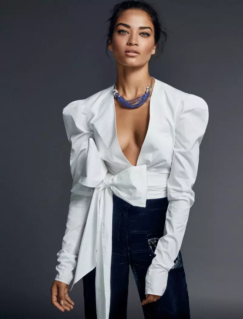 Shanina Shaik viste estilos en branco e negro para ELLE España