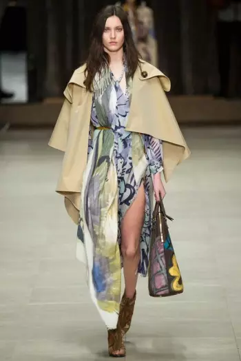 Burberry Prorsum Fararano/ririnina 2014 | Herinandron'ny lamaody any Londona