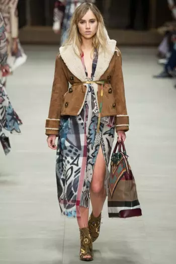 Burberry Prorsum tiba / mangsa 2014 | Minggu Fashion London