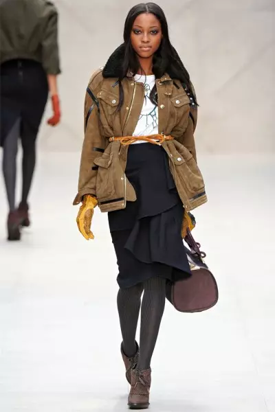 Burberry восень 2012 | Лонданскі тыдзень моды