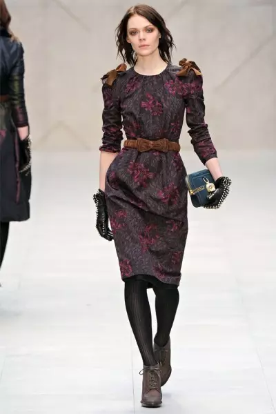 Burberry Fall 2012 | ລອນດອນ Fashion Week