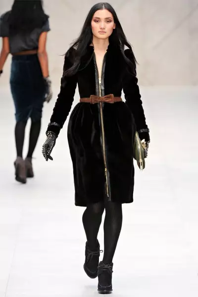 Kugwa kwa Burberry 2012 | London Fashion Week