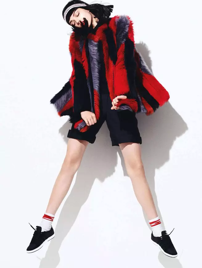 Jenna Earle kết hợp Thể thao và Phong cách cho Amica Tháng 10 năm 2012, Lensed bởi Takahiro Ogawa