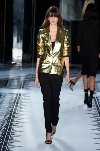 Versus Versace Inoshandura Kupisa Kwechirimo 2015 naAnthony Vaccarello