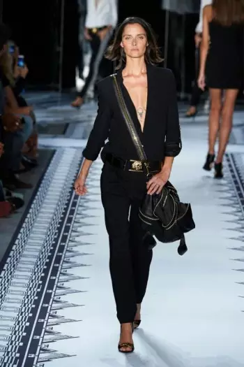 Versus Versace mécht d'Hëtzt fir Fréijoer 2015 mam Anthony Vaccarello