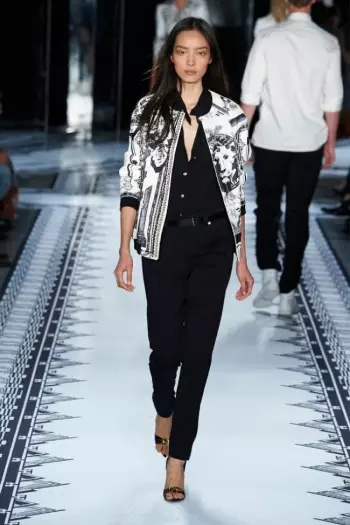 Versus Versace 與 Anthony Vaccarello 攜手打造 2015 年春季熱火朝天