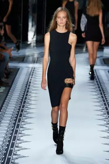 Versus Versace 与 Anthony Vaccarello 携手打造 2015 年春季热火朝天