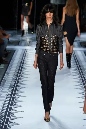 Versus Versace Энтони Ваккарелломен бірге 2015 жылдың көктемінің қызуын арттырады