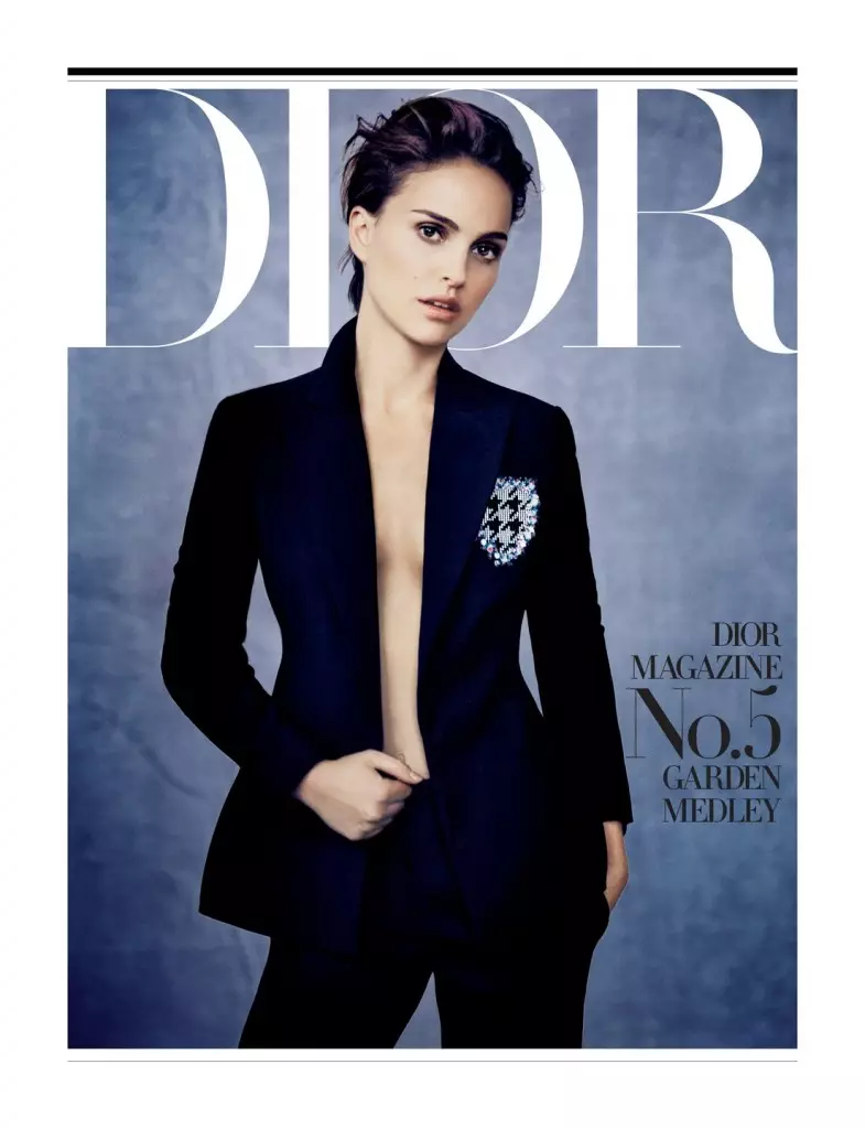 Natalie Portman pada muka depan Majalah Dior Spring 2016