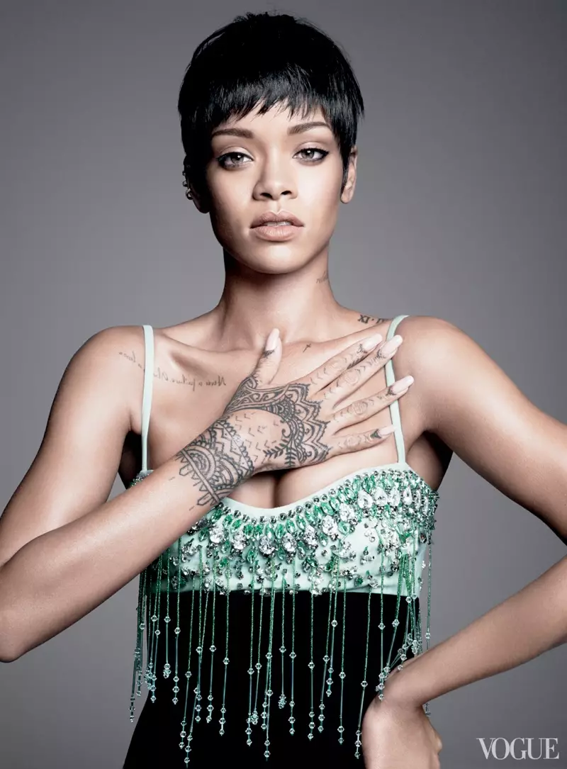 Rihanna are a treia copertă Vogue pentru numărul din martie al revistei