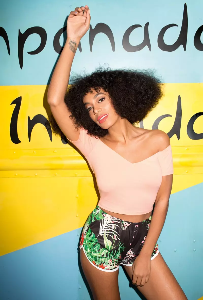 Solange Knowles 为 ASOS 六月封面拍摄拥抱夏天