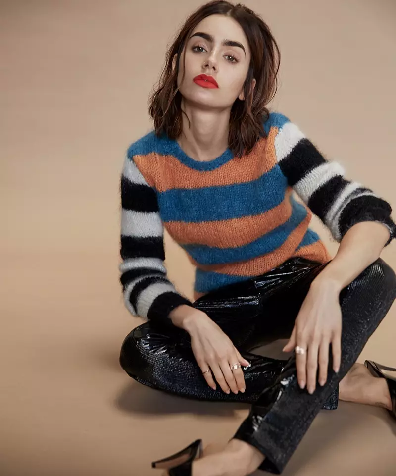 Photographiée par David Roemer, l'actrice Lily Colins porte un pull Max Mara et un pantalon Kenzo