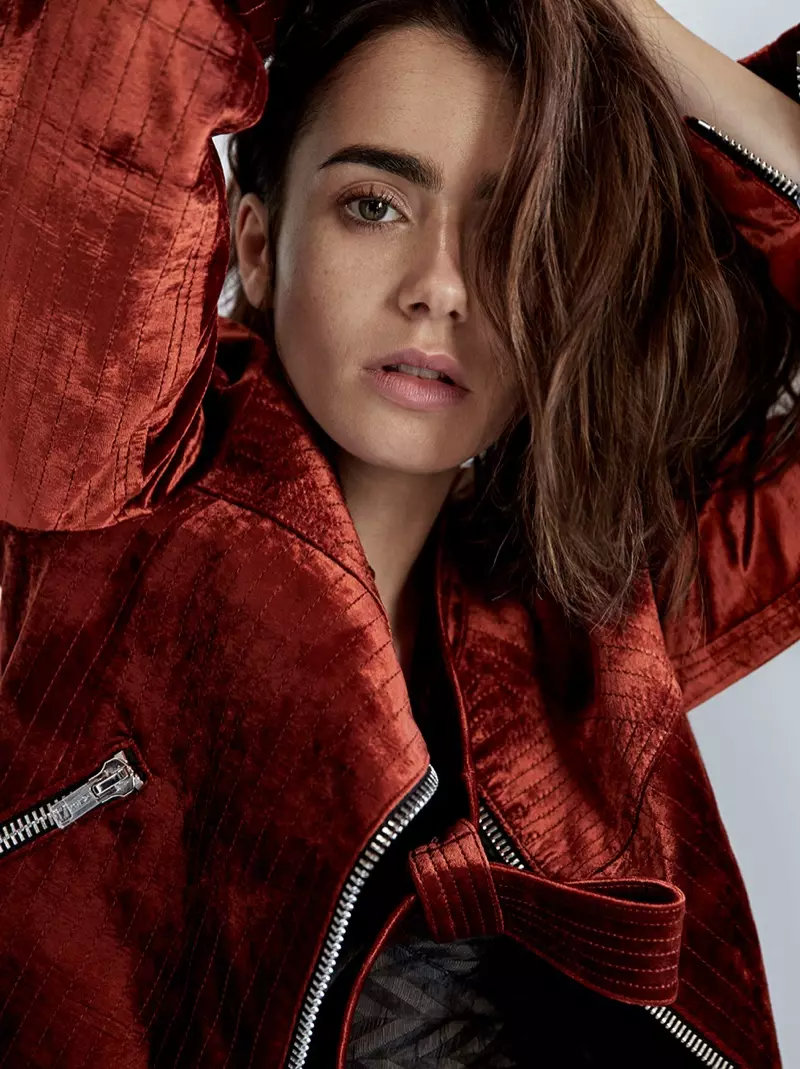 ນາງ Lily Collins ນຸ່ງເສື້ອເສື້ອລົດຈັກ 3.1 Phillip Lim