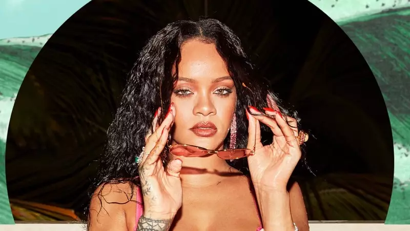 Рекламная кампания Rihanna Savage x Fenty Lingerie, июль 2020 г.