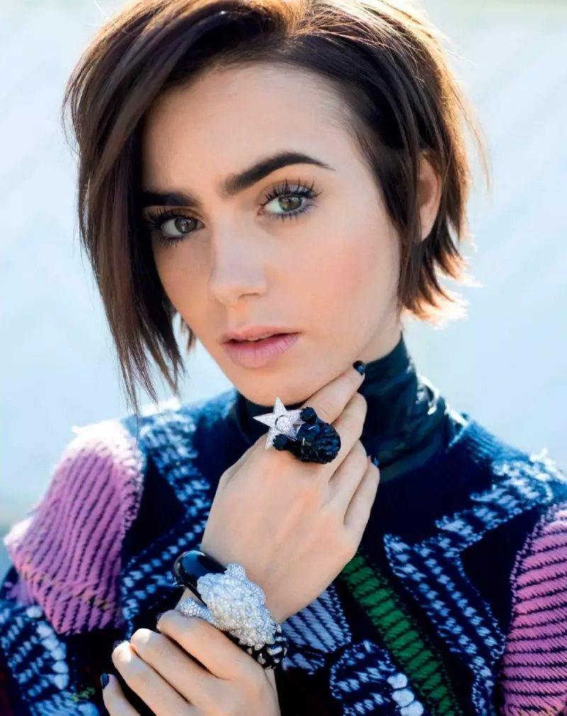 Mae Lily Collins yn Gwisgo Arddull Gaeaf Cŵl yn Vogue Rwsia