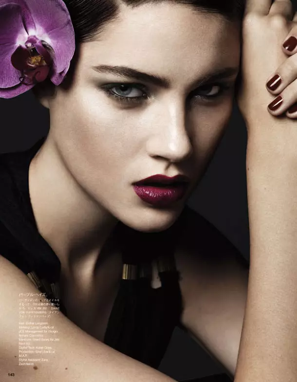 Jana K, Gwen Loos & Anais Pouliot untuk Vogue Nippon Februari 2011 oleh Daniel Jackson