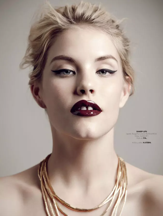 Ashley Smith pozează pentru Santiago Ruisenor în Elle Mexico decembrie 2012