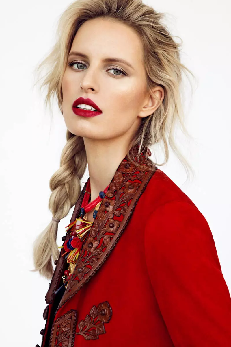 Karolina Kurkova protagonitza Elle Czech de Branislav Simoncik