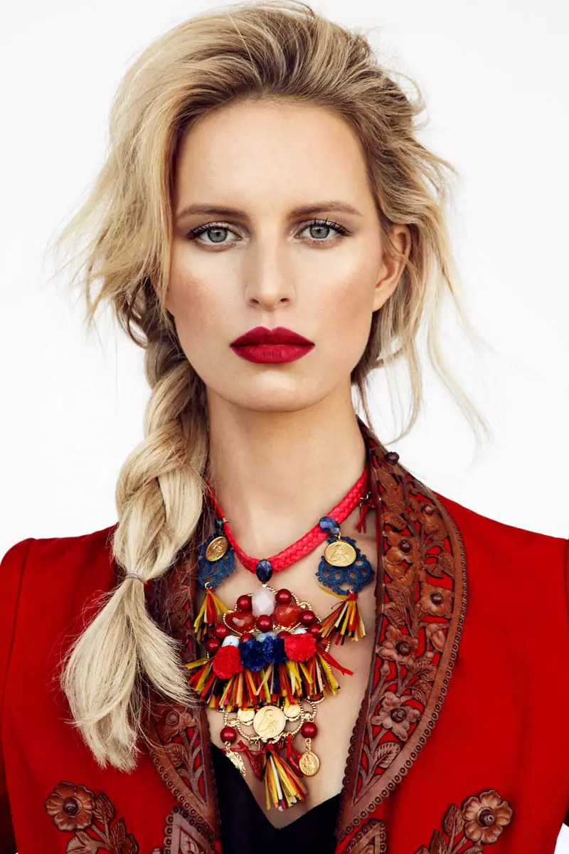 Karolina Kurkova Stars in Elle Czech nataon'i Branislav Simoncik