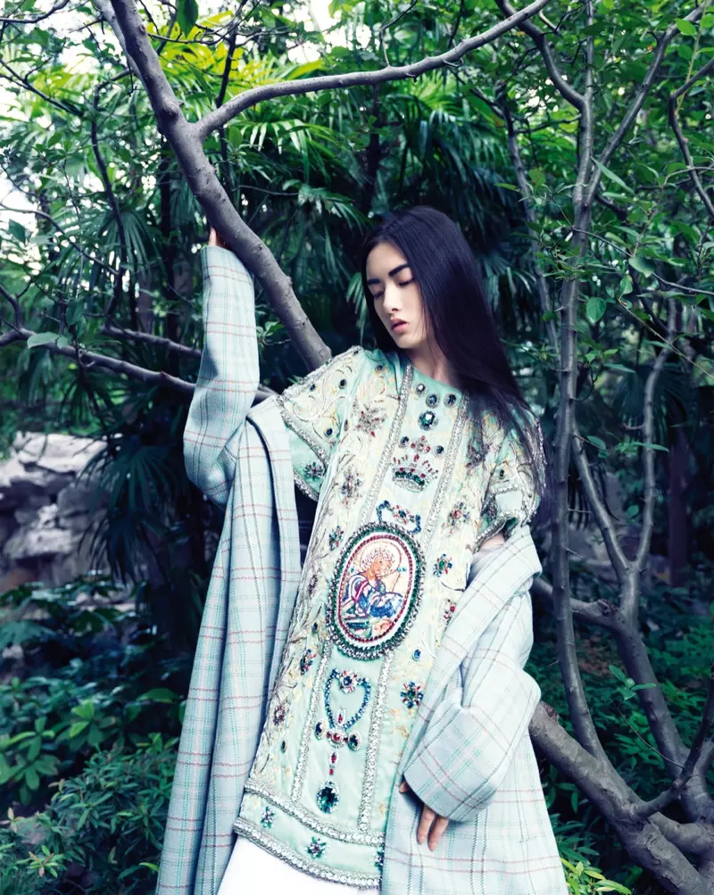 Cici Xiang Enchants ee Stockton Johnson ee Harper's Bazaar Vietnam