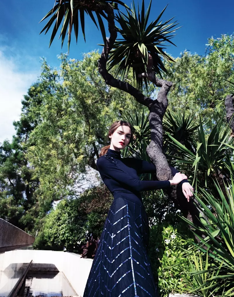 Si Fia Ljungstrom ay Ladylike sa Dior para sa Elle China ni Stockton Johnson