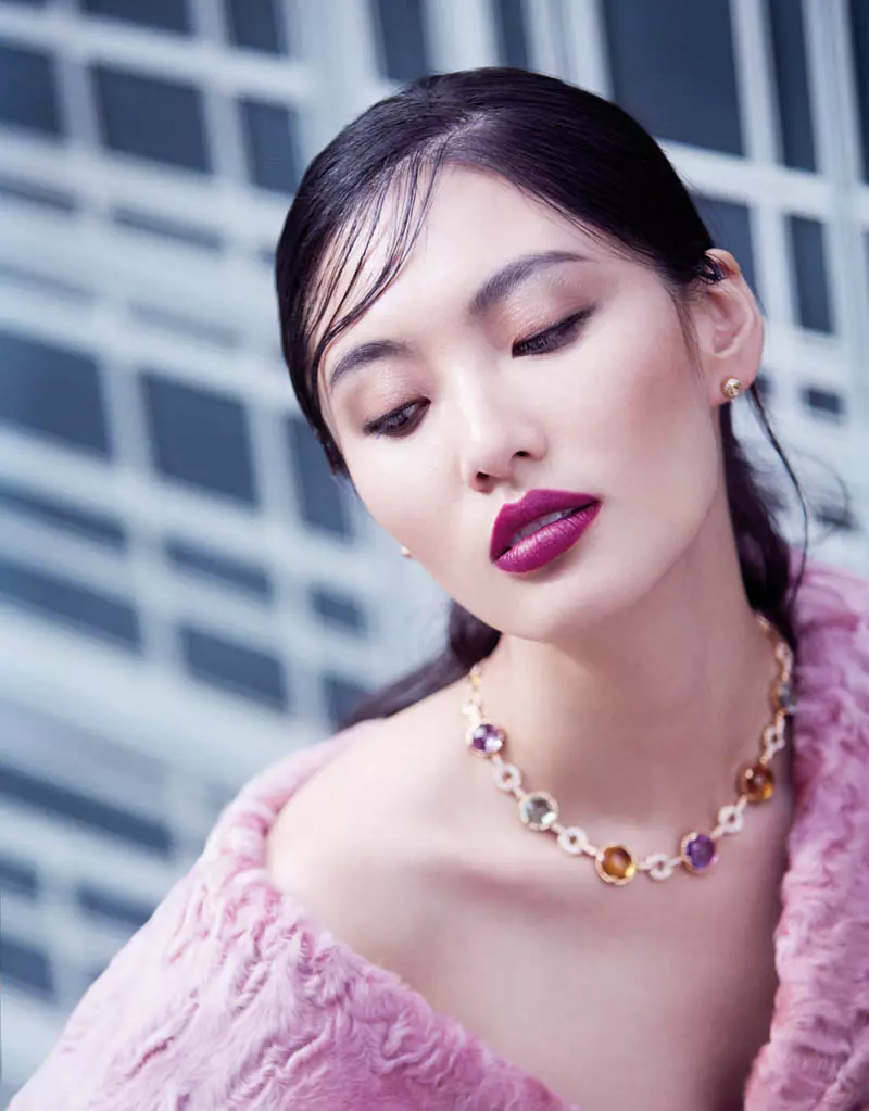 Bonnie Chen Dons пальто для Stockton Johnson в Grazia