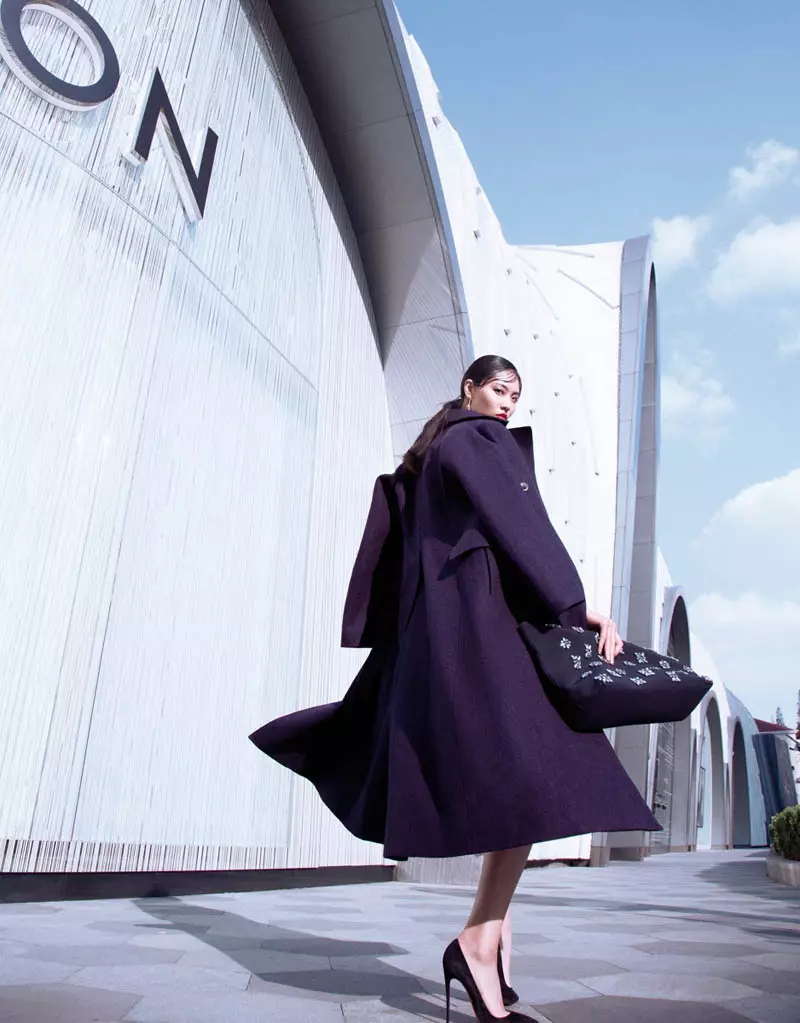 Bonnie Chen Dons Coats para sa Stockton Johnson sa Grazia