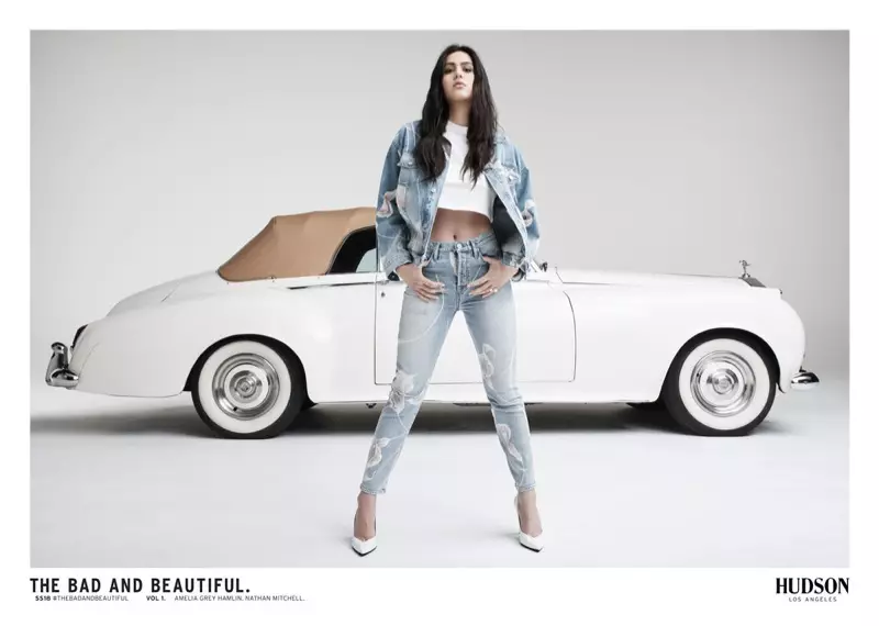 Si Amelia Gray Hamlin Nagpakita nga Cool sa Hudson Jeans' Spring 2018 Ads