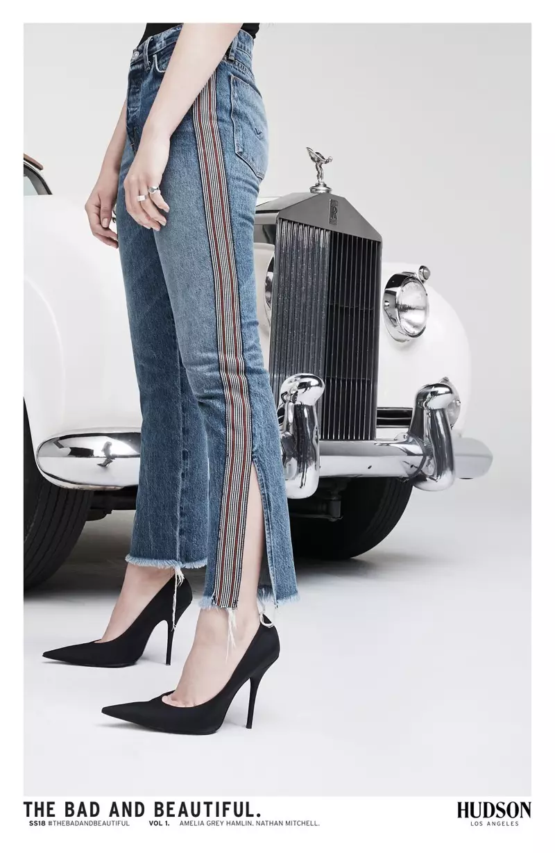 Usa ka imahe gikan sa Hudson Jeans spring 2018 nga kampanya sa advertising