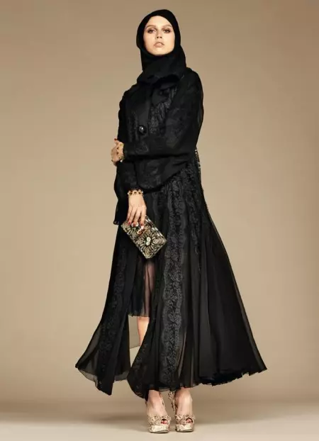 Dolce & Gabbana Nyiptakeun Koleksi Hijab & Abaya Kahiji