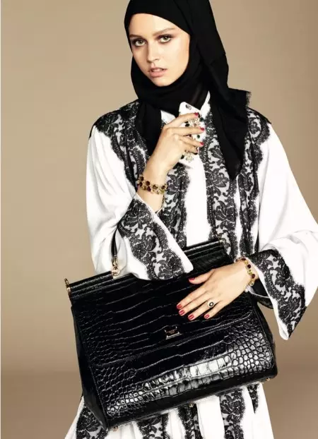 Dolce & Gabbana Amapanga Zotolera Zoyamba za Hijab & Abaya