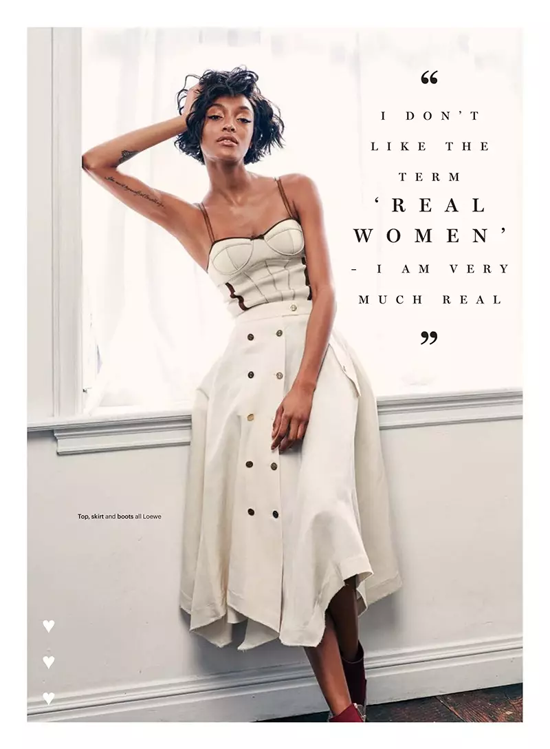 Jourdan Dunn lyk vroulik in Loewe-top, romp en stewels