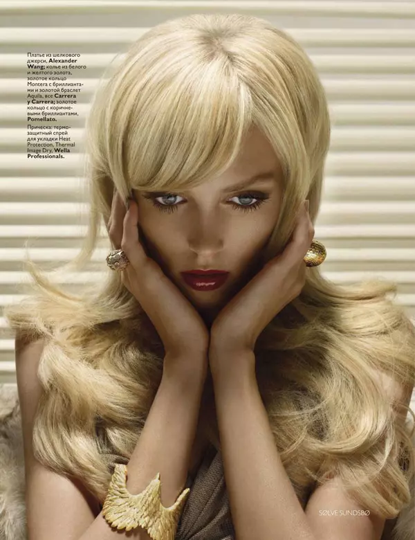 Anja Rubik għal Vogue Russia Novembru 2010 minn Sølve Sundsbø