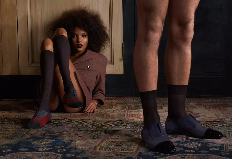 Sepatu oxford bertali ditampilkan dalam koleksi Woman on Top karya Christian Louboutin