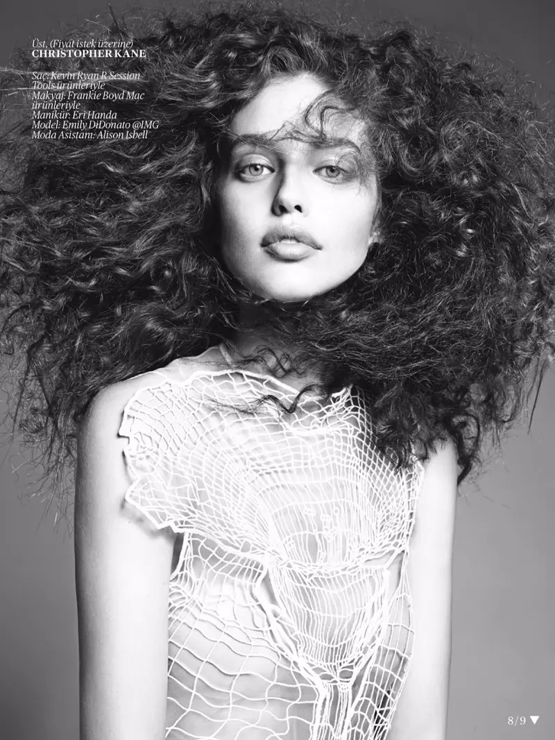 Emily DiDonato dostaje glam dla Terry'ego Tsiolisa w Vogue Turkey Shoot