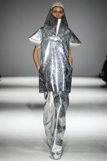 Gareth Pugh Thu / Đông 2014 | Tuần lễ thời trang Paris