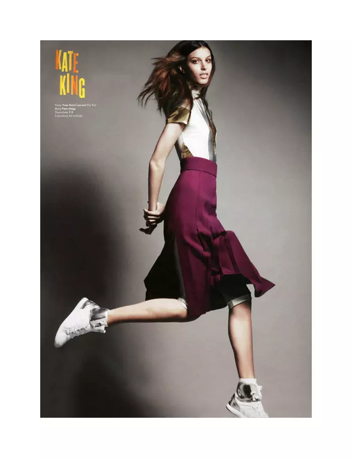 Codie Young, Ruby Aldridge, Kate King en oaren troch Terry Tsiolis foar V Spain Summer 2011