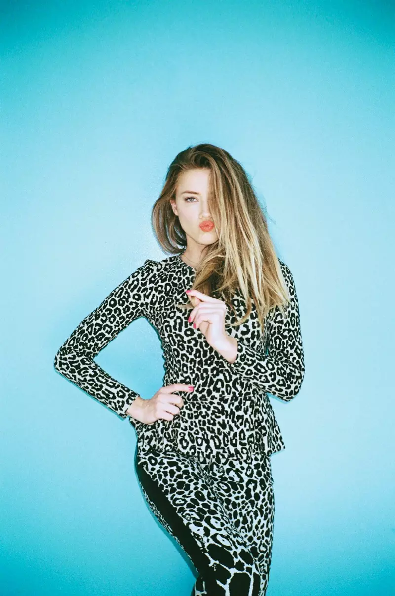 Amber Heard Gets Wild cho Bullett Magazine's Summer Issue