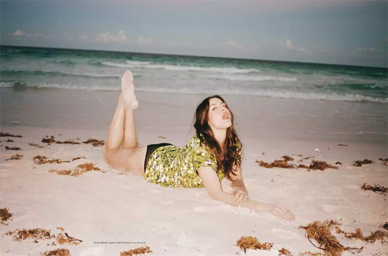 Liv Tyler oo uu qoray Theo Wenner gudaha Proenza Schouler ee Fashion Purple S/S 2011