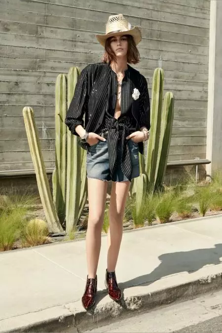 Kaia Gerber di Koleksiyona Saint Laurent Resort 2020 de Cool derdixe