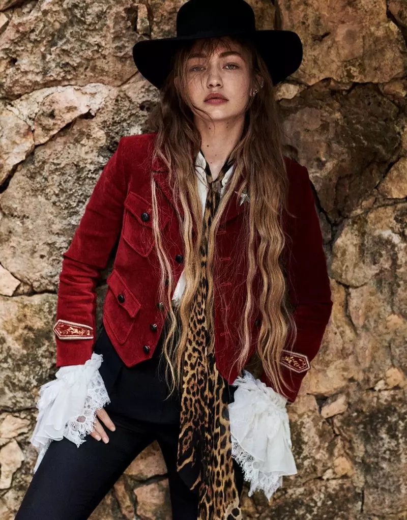 Gigi Hadid Channels Western Style ho an'ny Vogue Mexico