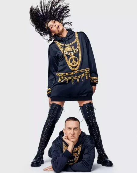 Moschino x H＆Mルックブックを見る必要があります