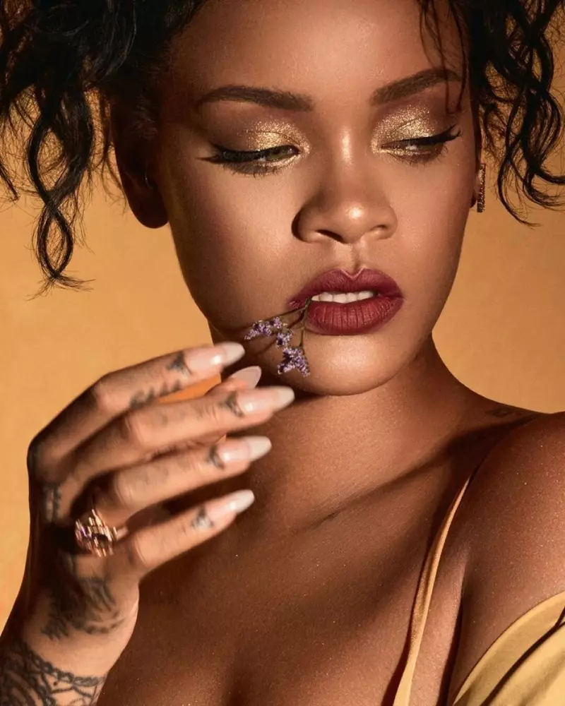 palette Spice Moroccan ee Fenty Beauty oo ay u qaabaysay Rihanna