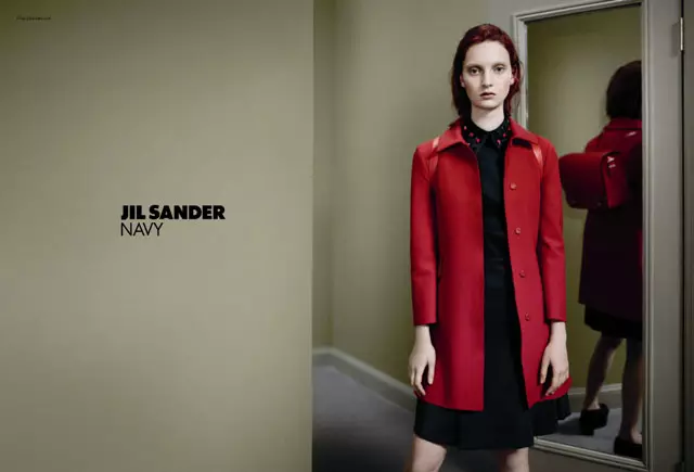 Ο Codie Young παίρνει θέση για την καμπάνια του Jil Sander Navy's Fall 2012 από τον Daniel Jackson